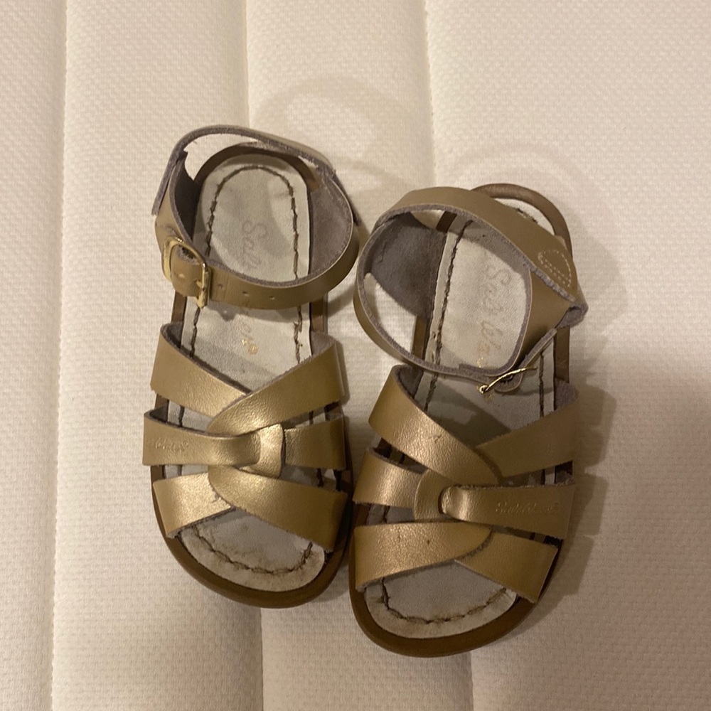 Gold/Metallic Saltwater Sandals toddler size 8